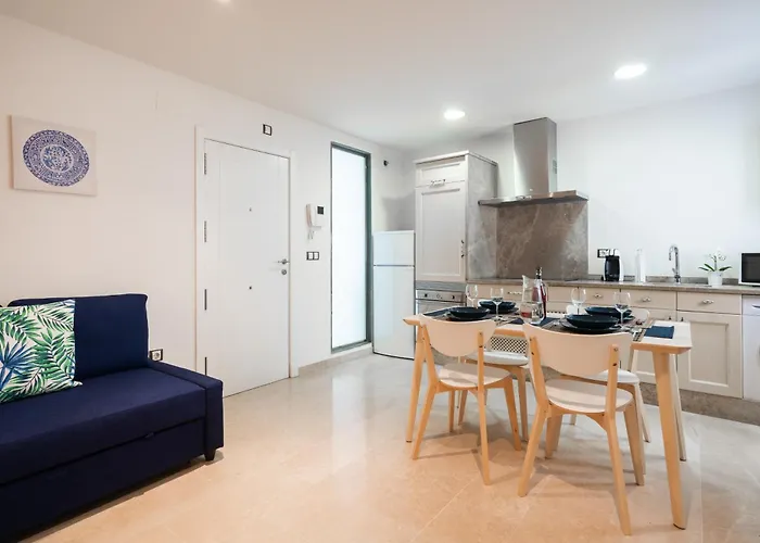 Cristobal Colon Centrico * Cadiz